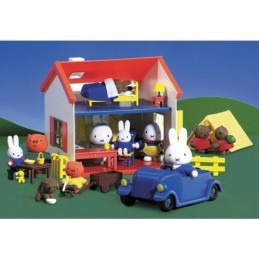 Set accesorii din plastic Miffy & Friends 3 piese (masuta si doua scaune)